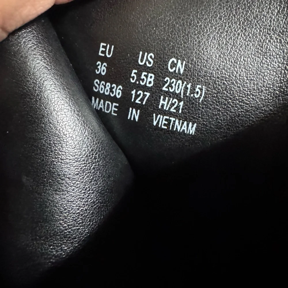 Stuart Weitzman Boots 50/50